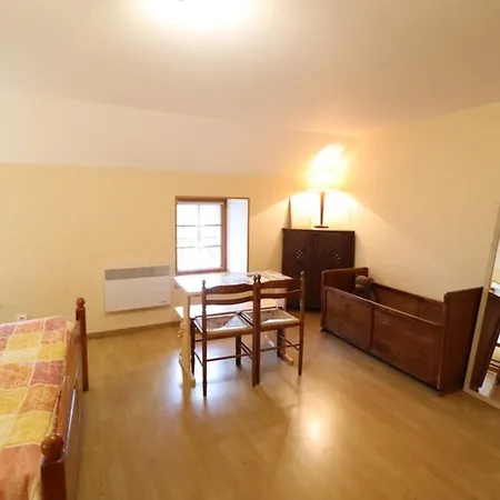 Maison De Caractere Renovee Avec Jardin, Pres Des Monts Et Activites De Plein Air - Fr-1-742-111 Holiday home